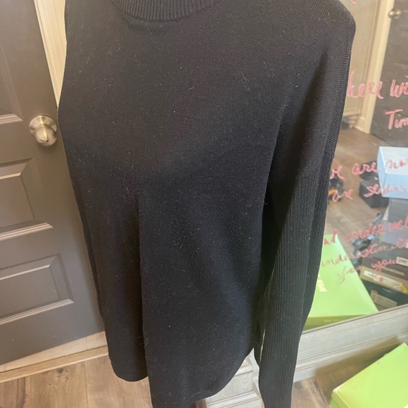 Vince Camuto Comfy Sophisticated Flattering Black Turtle neck Tunic sweater.  M - Picture 2 of 6